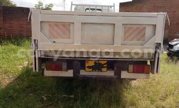 Nunua Ilio tumika Toyota Dyna Other Lori ndani ya Lilongwe nchini Malawi Nunua Ilio tumika Toyota Dyna Other Lori ndani ya Lilongwe nchini Malawi