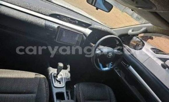 Buy Used Toyota Hilux White Car in Lilongwe in Malawi Buy Used Toyota Hilux White Car in Lilongwe in Malawi