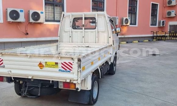Buy Used Mazda Bongo White Car in Lilongwe in Malawi Buy Used Mazda Bongo White Car in Lilongwe in Malawi