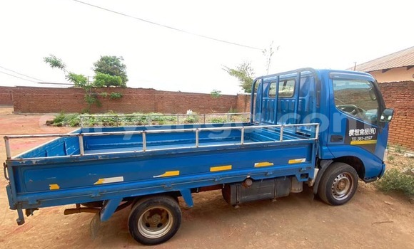 Buy Used Toyota Dyna Blue Truck in Lilongwe in Malawi Buy Used Toyota Dyna Blue Truck in Lilongwe in Malawi