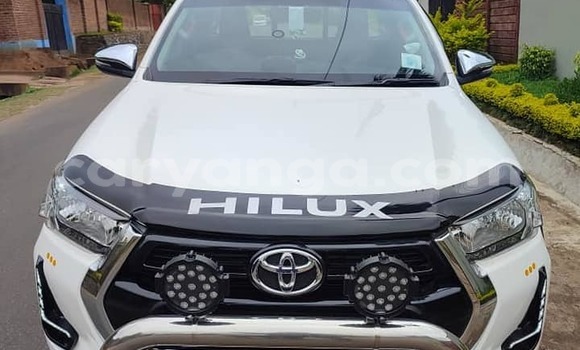 Buy Used Toyota Hilux White Car in Lilongwe in Malawi Buy Used Toyota Hilux White Car in Lilongwe in Malawi