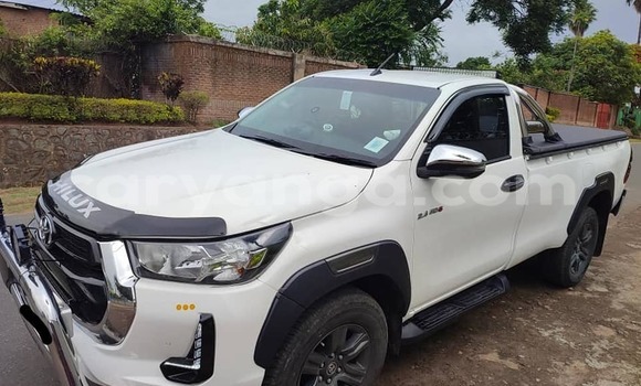 Buy Used Toyota Hilux White Car in Lilongwe in Malawi Buy Used Toyota Hilux White Car in Lilongwe in Malawi