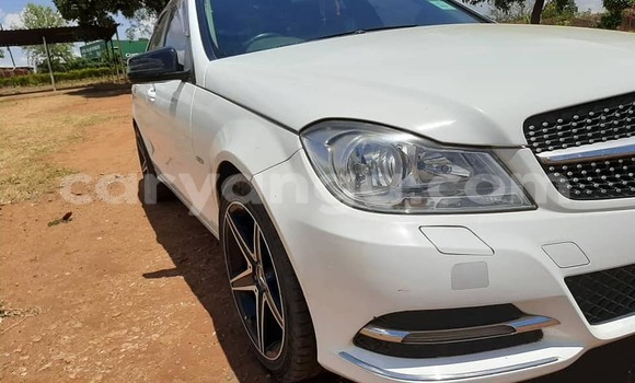 Buy Used Mercedes-Benz C250 coupe White Car in Blantyre in Malawi Buy Used Mercedes-Benz C250 coupe White Car in Blantyre in Malawi