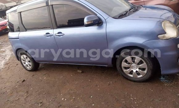 Buy Used Toyota Sienta Blue Car in Chipoka in Dedza Buy Used Toyota Sienta Blue Car in Chipoka in Dedza