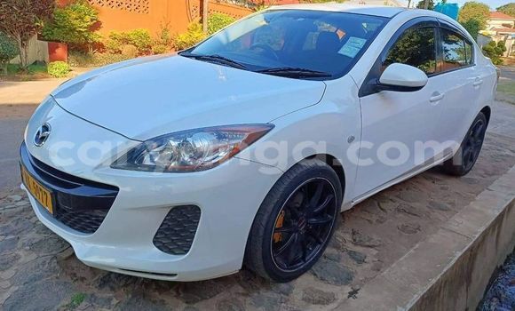 Buy Used Mazda Axela White Car in Chitipa in Chitipa Buy Used Mazda Axela White Car in Chitipa in Chitipa