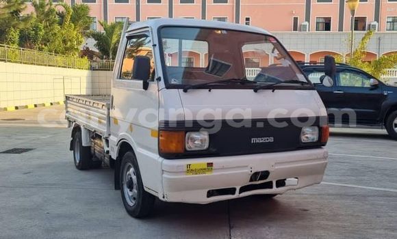 Acheter Occasion Voiture Mazda Bongo Blanc à Chipoka, Dedza Acheter Occasion Voiture Mazda Bongo Blanc à Chipoka, Dedza