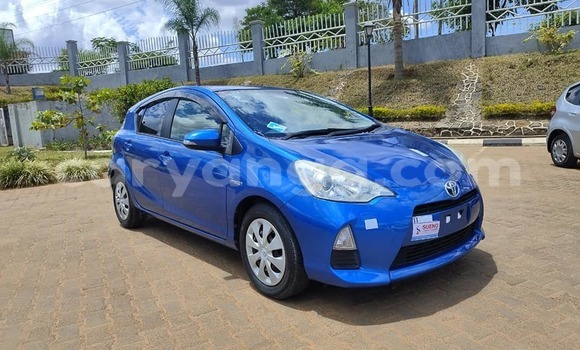 Buy Used Toyota Aqua Blue Car in Dedza in Dedza Buy Used Toyota Aqua Blue Car in Dedza in Dedza