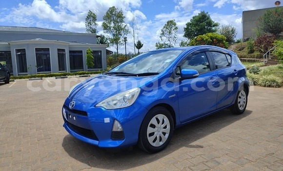 Buy Used Toyota Aqua Blue Car in Dedza in Dedza Buy Used Toyota Aqua Blue Car in Dedza in Dedza