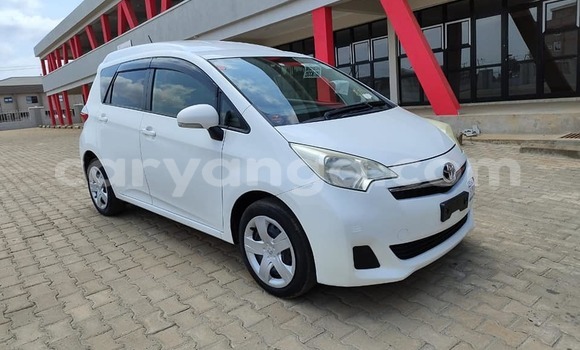 Buy Used Toyota Ractis White Car in Chitipa in Chitipa Buy Used Toyota Ractis White Car in Chitipa in Chitipa