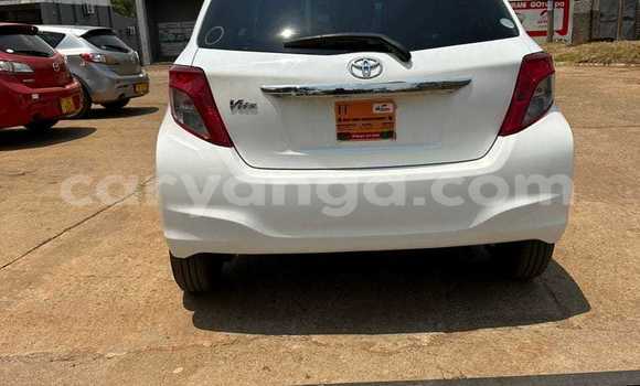 Buy Used Toyota Vitz White Car in Chiradzulu in Chiradzulu Buy Used Toyota Vitz White Car in Chiradzulu in Chiradzulu