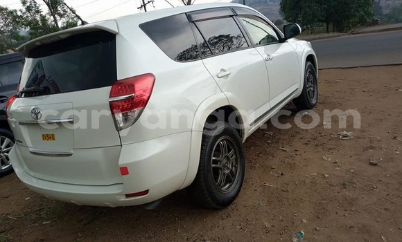 Buy Used Toyota Vanguard White Car in Dedza in Dedza