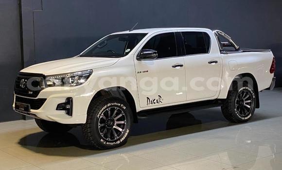 Nunua Ilio tumika Toyota Hilux White Gari ndani ya Blantyre nchini Malawi Nunua Ilio tumika Toyota Hilux White Gari ndani ya Blantyre nchini Malawi