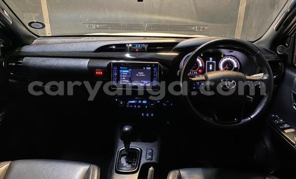 Nunua Ilio tumika Toyota Hilux White Gari ndani ya Blantyre nchini Malawi Nunua Ilio tumika Toyota Hilux White Gari ndani ya Blantyre nchini Malawi