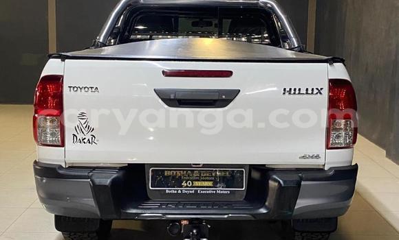 Nunua Ilio tumika Toyota Hilux White Gari ndani ya Blantyre nchini Malawi Nunua Ilio tumika Toyota Hilux White Gari ndani ya Blantyre nchini Malawi