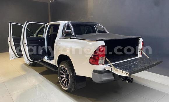 Nunua Ilio tumika Toyota Hilux White Gari ndani ya Blantyre nchini Malawi Nunua Ilio tumika Toyota Hilux White Gari ndani ya Blantyre nchini Malawi