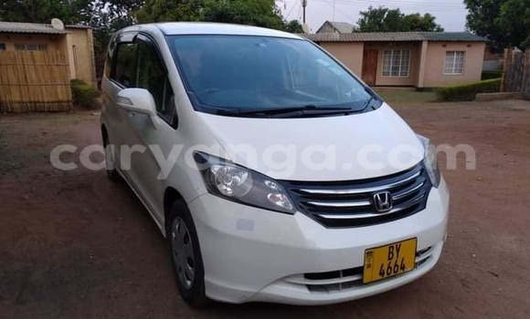 Buy Used Honda Freed White Car in Chilumba in Karonga Buy Used Honda Freed White Car in Chilumba in Karonga