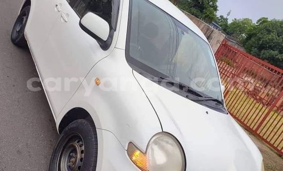 Buy Used Toyota Sienta White Car in Chiradzulu in Chiradzulu Buy Used Toyota Sienta White Car in Chiradzulu in Chiradzulu