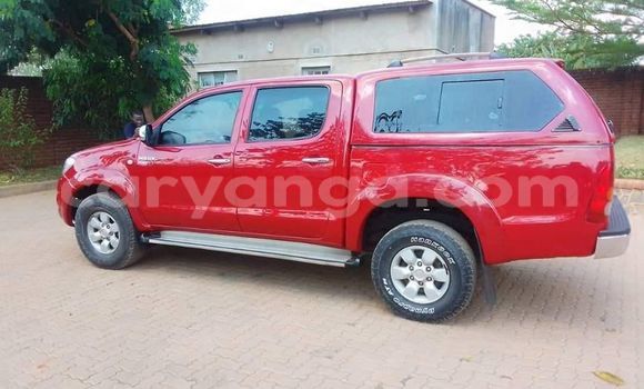 Buy Used Toyota Hilux Red Car in Chiradzulu in Chiradzulu Buy Used Toyota Hilux Red Car in Chiradzulu in Chiradzulu