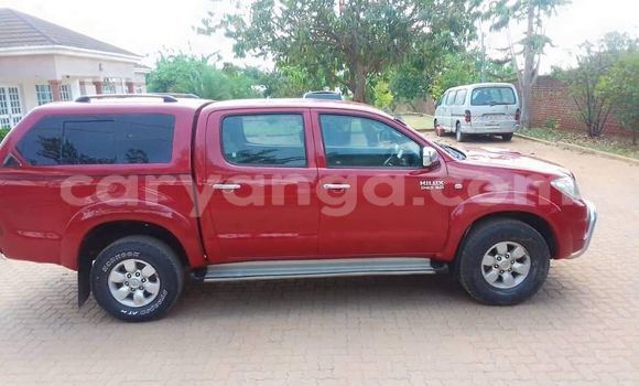 Buy Used Toyota Hilux Red Car in Chiradzulu in Chiradzulu Buy Used Toyota Hilux Red Car in Chiradzulu in Chiradzulu