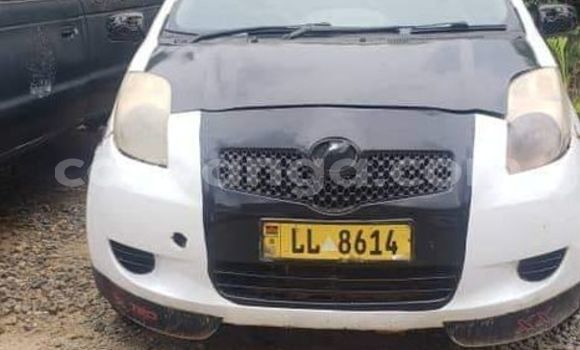 Buy Used Toyota Vitz White Car in Chiradzulu in Chiradzulu Buy Used Toyota Vitz White Car in Chiradzulu in Chiradzulu