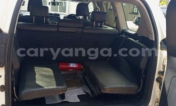 Buy Used Toyota Prado White Car in Chitipa in Chitipa Buy Used Toyota Prado White Car in Chitipa in Chitipa