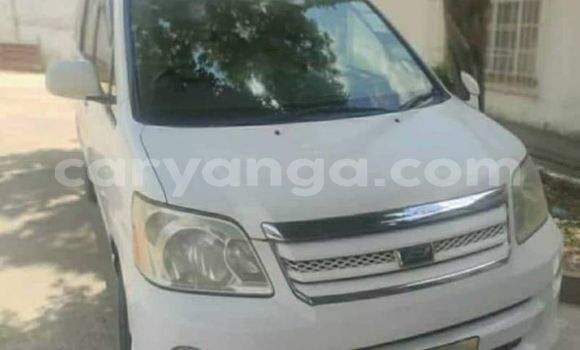 Buy Used Toyota Noah White Car in Chipoka in Dedza