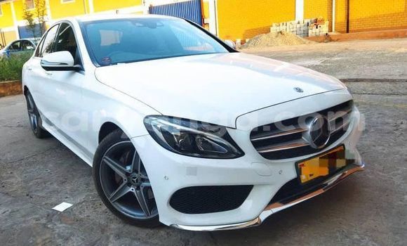 Buy Used Mercedes-Benz C180 coupe White Car in Blantyre in Malawi Buy Used Mercedes-Benz C180 coupe White Car in Blantyre in Malawi