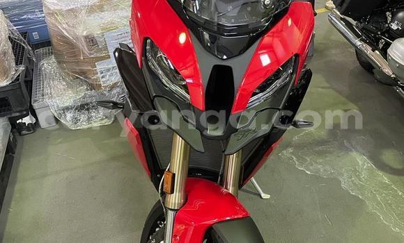 Buy Used BMW S 1000 Red Bike in Blantyre in Malawi Buy Used BMW S 1000 Red Bike in Blantyre in Malawi