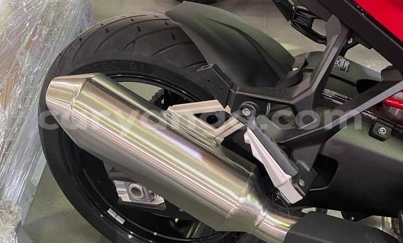 Buy Used BMW S 1000 Red Bike in Blantyre in Malawi Buy Used BMW S 1000 Red Bike in Blantyre in Malawi