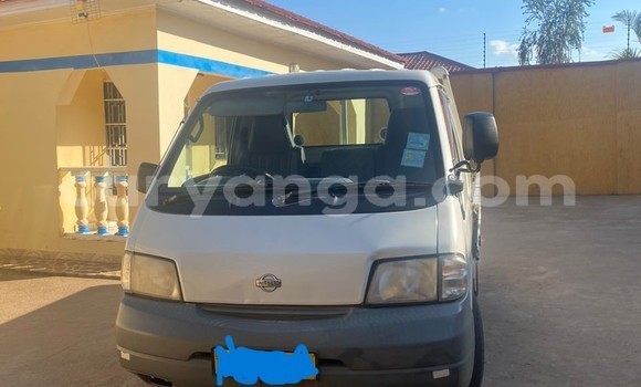 Buy Used Nissan Evalia White Truck in Lilongwe in Malawi