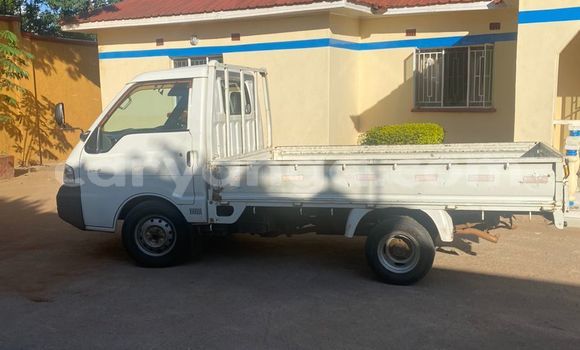 Buy Used Nissan Evalia White Truck in Lilongwe in Malawi Buy Used Nissan Evalia White Truck in Lilongwe in Malawi