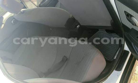 Buy Used Nissan Tiida White Car in Chipoka in Dedza Buy Used Nissan Tiida White Car in Chipoka in Dedza