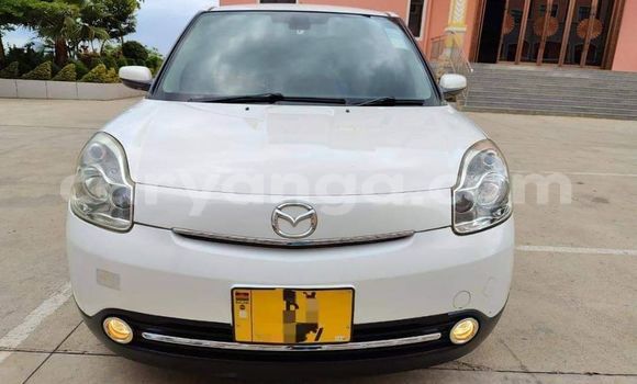 Buy Used Mazda Verisa White Car in Chipoka in Dedza Buy Used Mazda Verisa White Car in Chipoka in Dedza