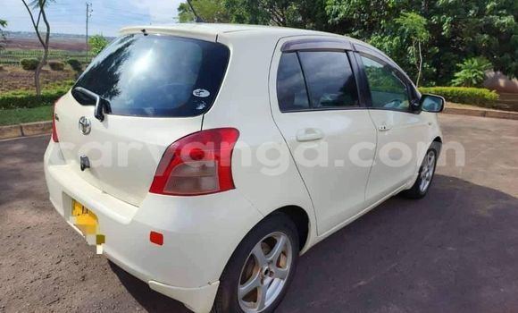 Acheter Occasion Voiture Toyota Vitz Blanc à Chitipa, Chitipa Acheter Occasion Voiture Toyota Vitz Blanc à Chitipa, Chitipa