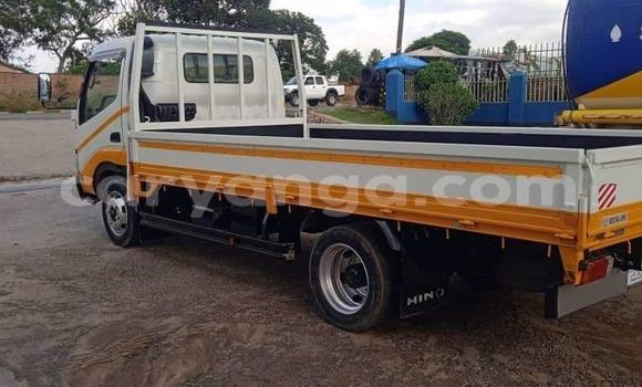 Acheter Occasion Utilitaire Toyota Dyna Blanc à Chiradzulu, Chiradzulu Acheter Occasion Utilitaire Toyota Dyna Blanc à Chiradzulu, Chiradzulu