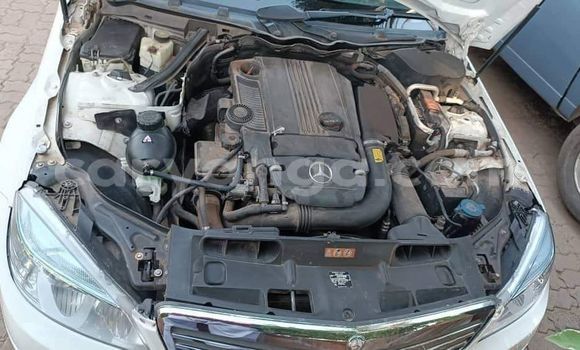 Acheter Occasion Voiture Mercedes‒Benz C–Class Blanc à Chiradzulu, Chiradzulu Acheter Occasion Voiture Mercedes‒Benz C–Class Blanc à Chiradzulu, Chiradzulu