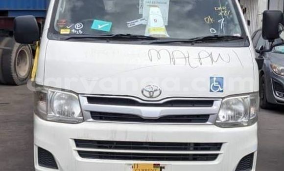 Acheter Occasion Voiture Toyota Aqua Blanc à Chipoka, Dedza Acheter Occasion Voiture Toyota Aqua Blanc à Chipoka, Dedza