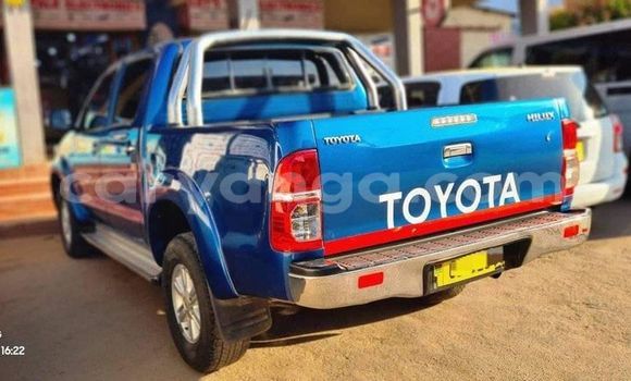 Acheter Occasion Voiture Toyota Hilux Bleu à Lilongwe, Malawi Acheter Occasion Voiture Toyota Hilux Bleu à Lilongwe, Malawi