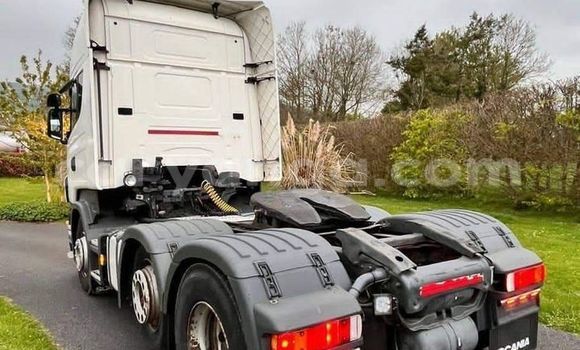 Acheter Occasion Utilitaire Scania R420 Blanc à Import - Dubai, Malawi Acheter Occasion Utilitaire Scania R420 Blanc à Import - Dubai, Malawi