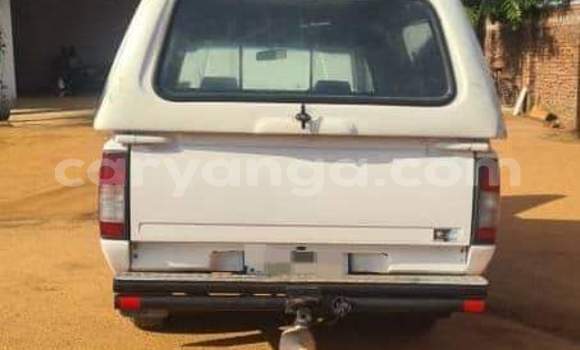 Buy Used Nissan NP 300 White Car in Chilumba in Karonga Buy Used Nissan NP 300 White Car in Chilumba in Karonga