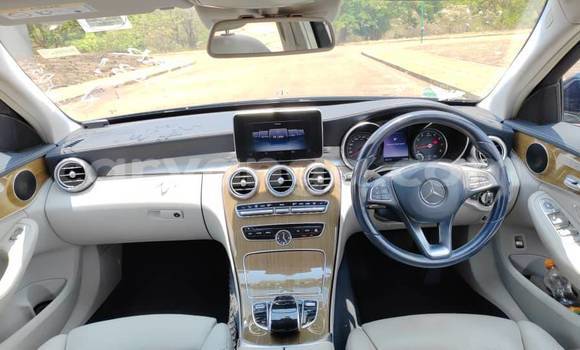 Buy Used Mercedes‒Benz C-klasse Black Car in Lilongwe in Malawi Buy Used Mercedes‒Benz C-klasse Black Car in Lilongwe in Malawi
