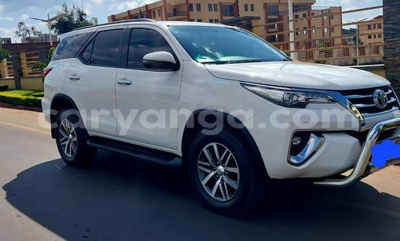 Buy Used Toyota Fortuner White Car in Lilongwe in Malawi Buy Used Toyota Fortuner White Car in Lilongwe in Malawi