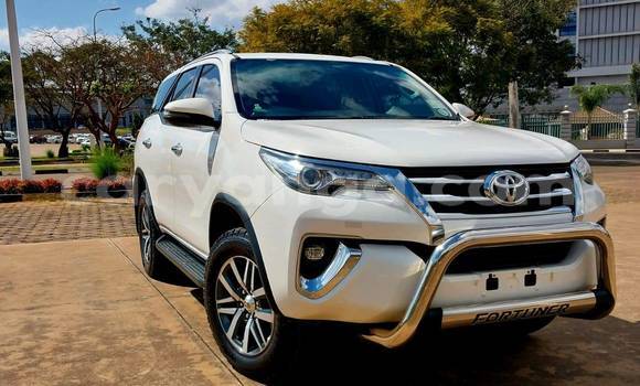 Buy Used Toyota Fortuner White Car in Lilongwe in Malawi Buy Used Toyota Fortuner White Car in Lilongwe in Malawi