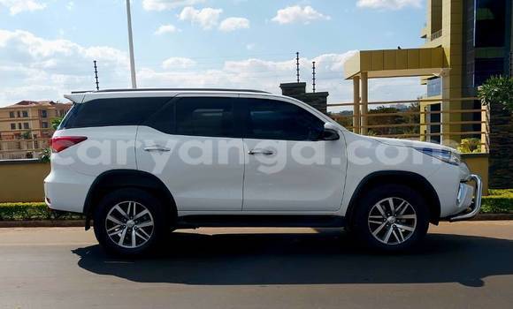 Buy Used Toyota Fortuner White Car in Lilongwe in Malawi Buy Used Toyota Fortuner White Car in Lilongwe in Malawi