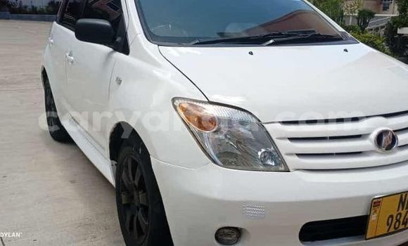 Buy Used Toyota IST White Car in Lilongwe in Malawi Buy Used Toyota IST White Car in Lilongwe in Malawi