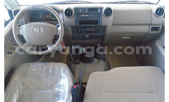 Buy Import Toyota Land Cruiser White Car in Import - Dubai in Malawi Buy Import Toyota Land Cruiser White Car in Import - Dubai in Malawi