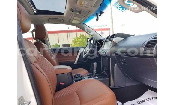 Nunua Imported Toyota Prado White Gari ndani ya Import - Dubai nchini Malawi Nunua Imported Toyota Prado White Gari ndani ya Import - Dubai nchini Malawi