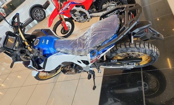 Buy Used Honda CRF Blue Bike in Blantyre in Malawi Buy Used Honda CRF Blue Bike in Blantyre in Malawi