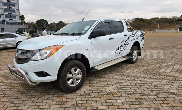 Acheter Occasion Voiture Mazda BT-50 Blanc à Lilongwe, Malawi Acheter Occasion Voiture Mazda BT-50 Blanc à Lilongwe, Malawi