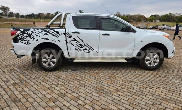 Acheter Occasion Voiture Mazda BT-50 Blanc à Lilongwe, Malawi Acheter Occasion Voiture Mazda BT-50 Blanc à Lilongwe, Malawi